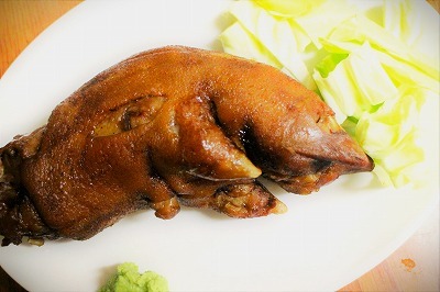 名物の香ばしい豚足
